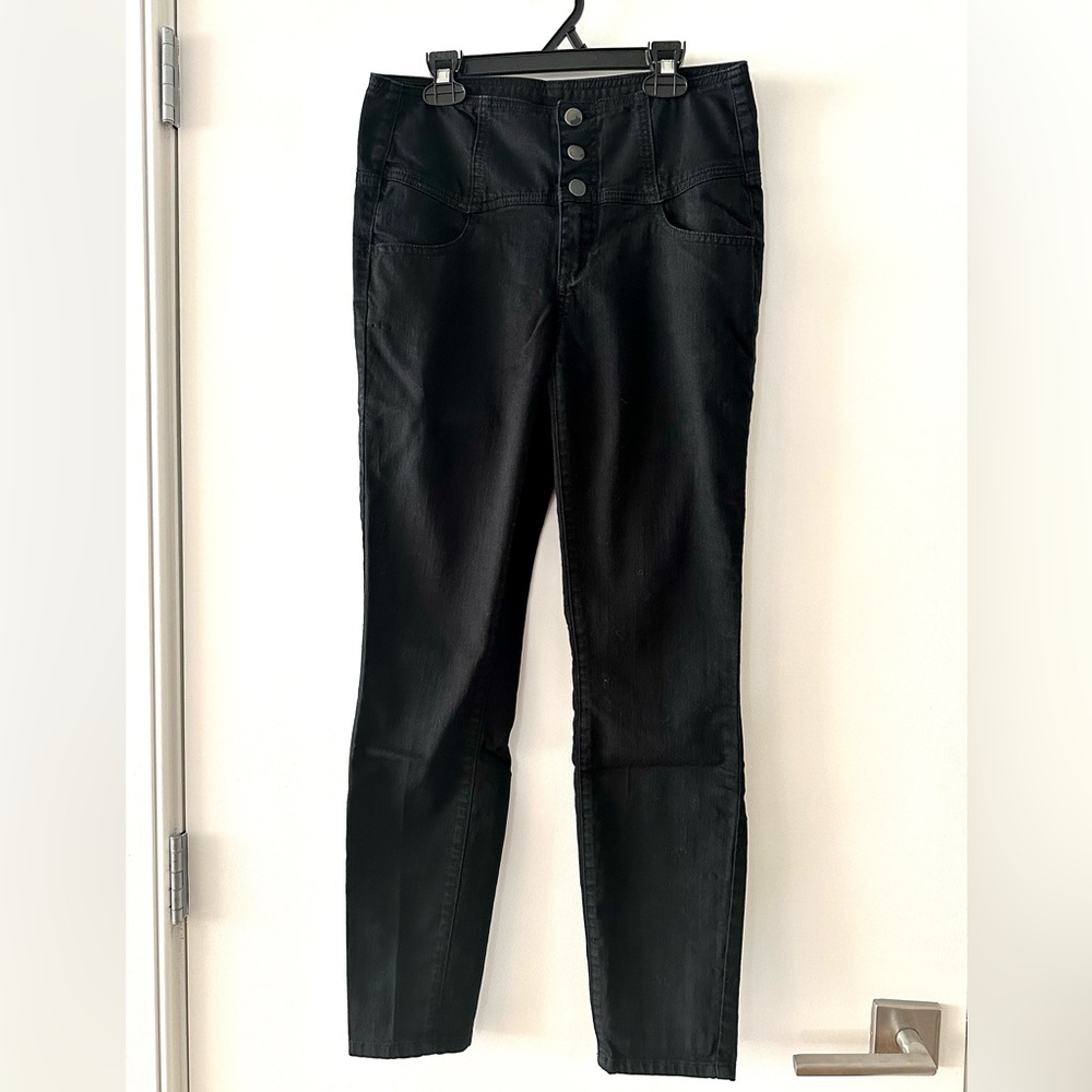 High waisted pants